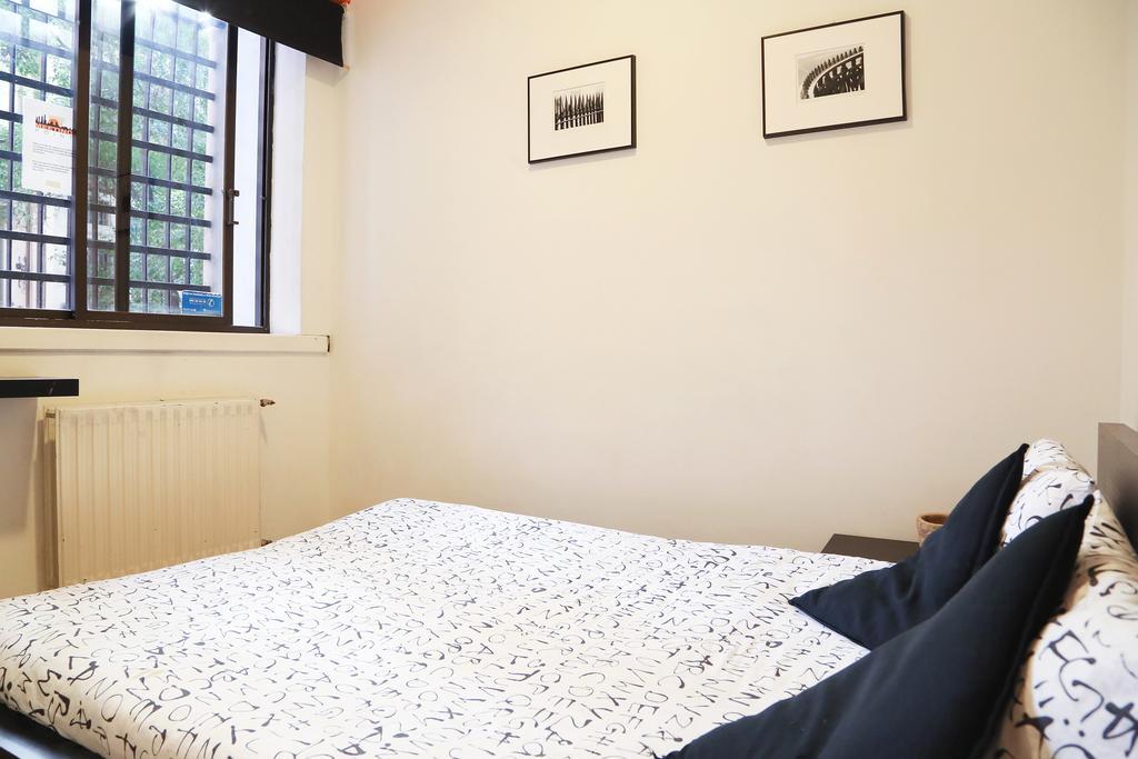 Hostels Meetingpoint Madrid Esterno foto